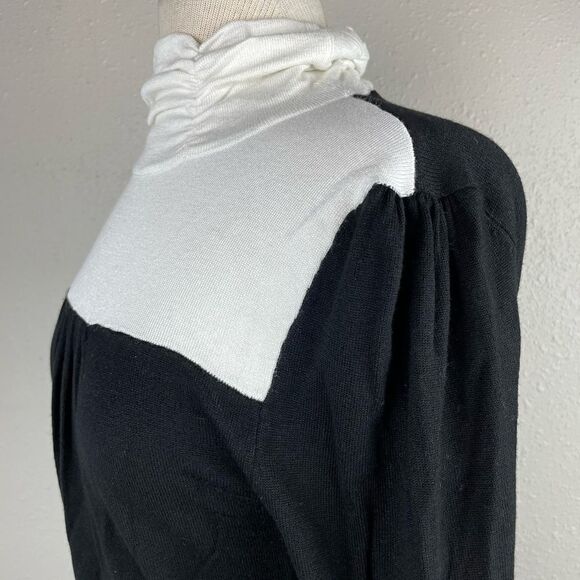 Joseph A. Mock Neck Sweater Top Size L EUC - Picture 5 of 8